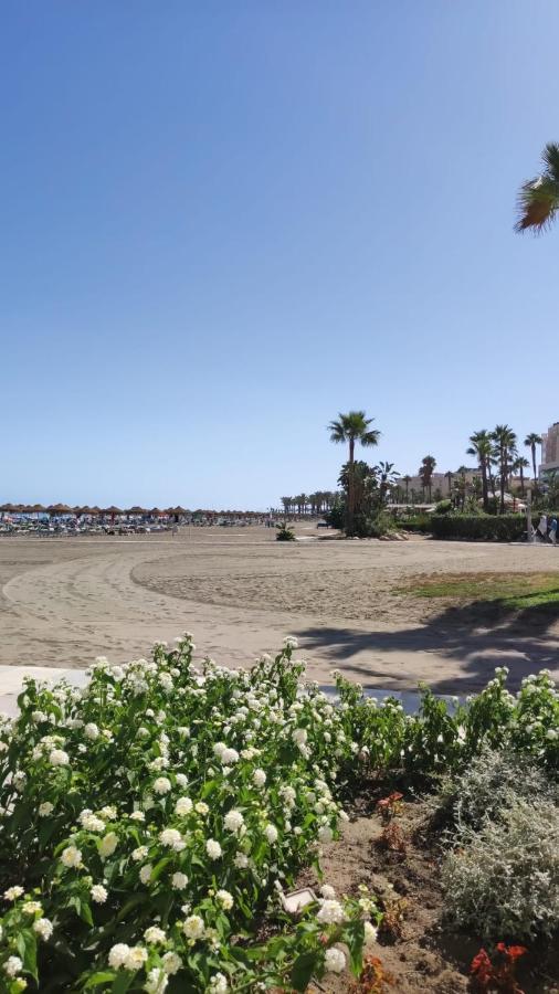 Carlos Beach Ground Floor Apartment & Parking トレモリノス エクステリア 写真