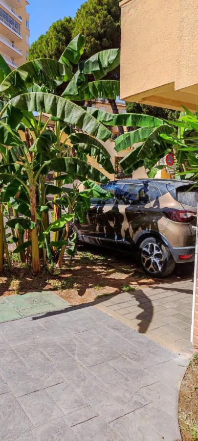 Carlos Beach Ground Floor Apartment & Parking トレモリノス エクステリア 写真